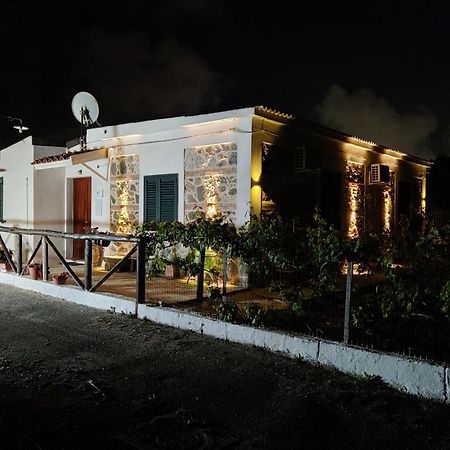 Casa Spezzara Villa Santa Domenica  Kültér fotó