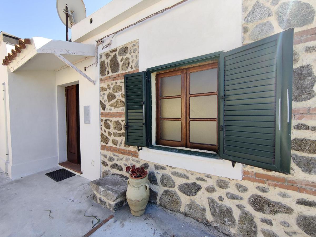Casa Spezzara Villa Santa Domenica  Kültér fotó