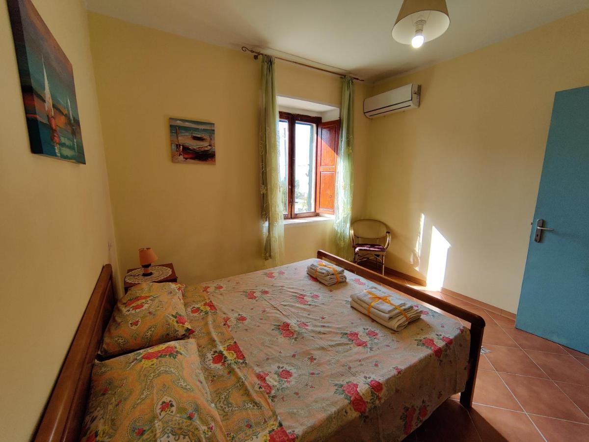 Casa Spezzara Villa Santa Domenica  Kültér fotó